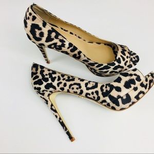VS 4” Leopard Open Toe Pump Heel Shoe